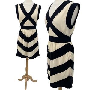 BCBGMAXAZRIA Striped Dress Silk Fit & Flare V Neck Mini Black & White Womens 8